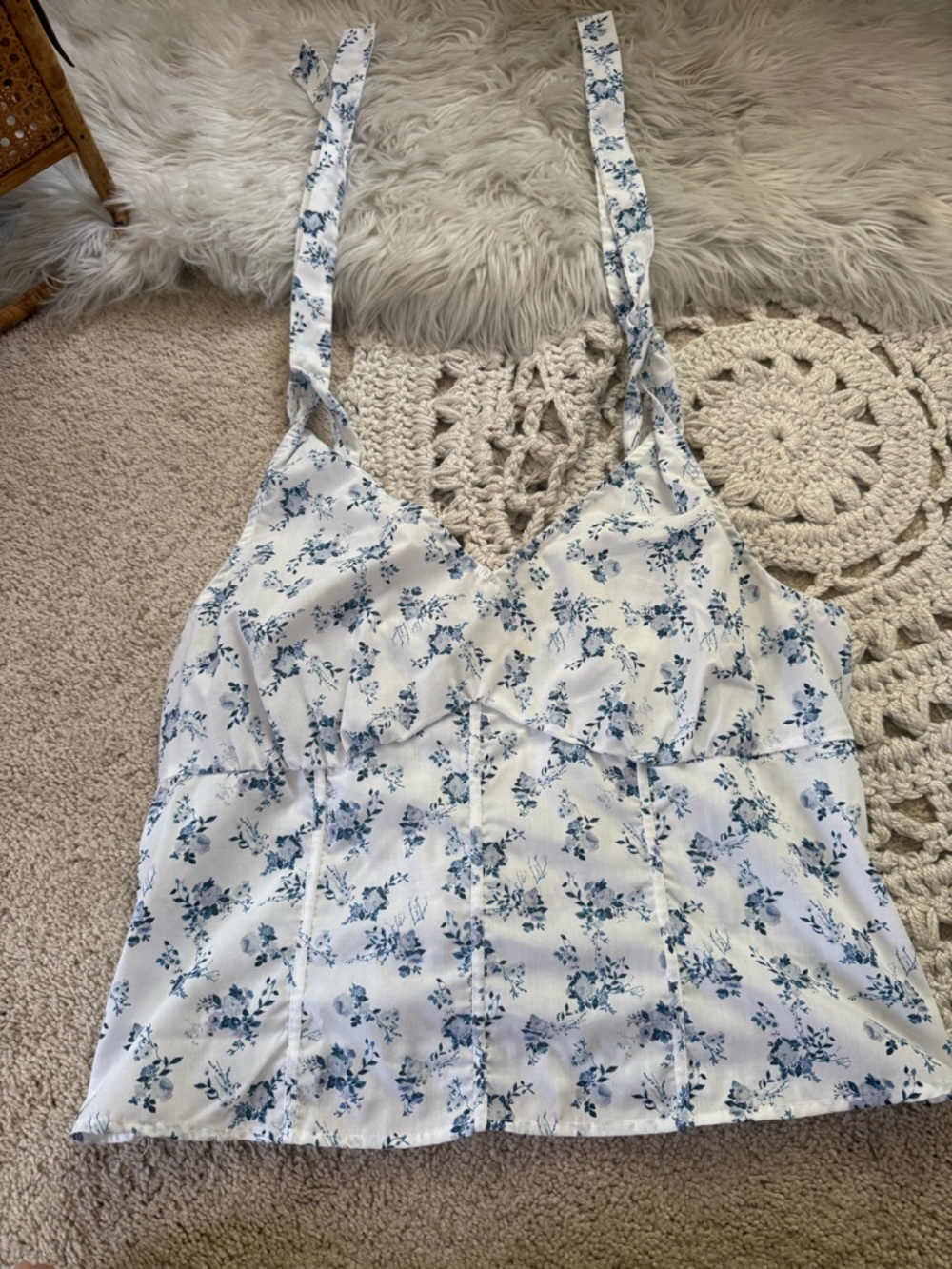 No Frills LA White Floral Bow Strap Tank 3X Summer